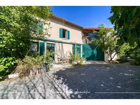maison 10 pièces - 347 m²