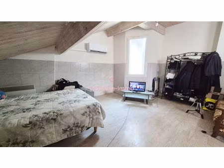 13004 bas de monyolivet - studio de 15 m² vendu loué