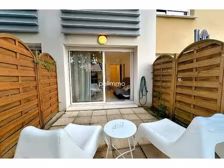 studio meuble + terrasse + place de parking privee - 19 90 m2