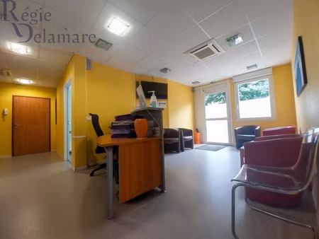 location local commercial 85m² la verpilliere 38290