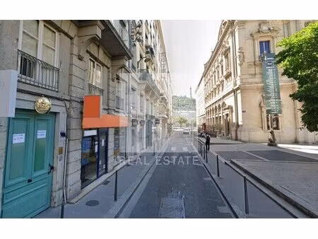 location local professionnel 53m² lyon 2ème