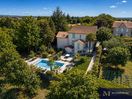 achat maison 7 pièces 220m² barbezieux st hilaire 16300