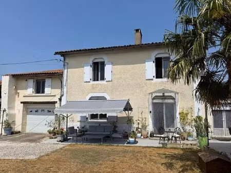 vente maison 7 pièces 162 m² à sauzé-vaussais (79190)  175 530 €