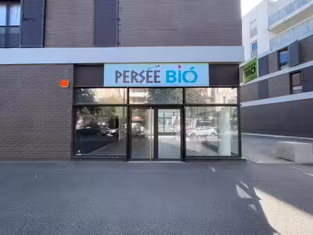 vente commerce 75m²