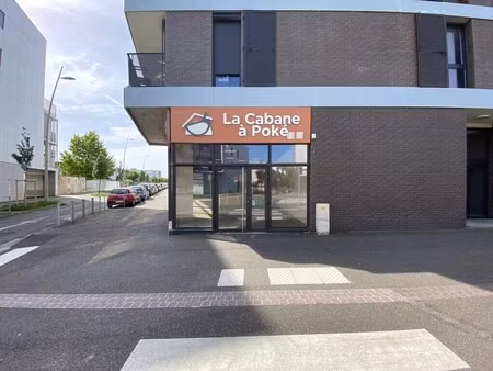vente commerce blagnac 31700 147m²