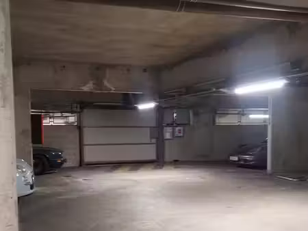 place de parking - parc de la villette