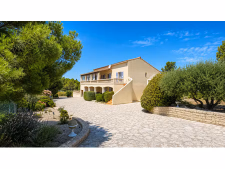 superbe propriété de 242 m² à cuxac-d'aude  à seulement 10 minutes de narbonne