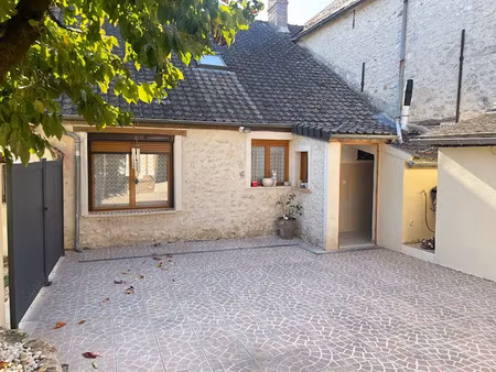 vente maison 4 pièces 107 m² à le châtelet-en-brie (77820)  212 000 €