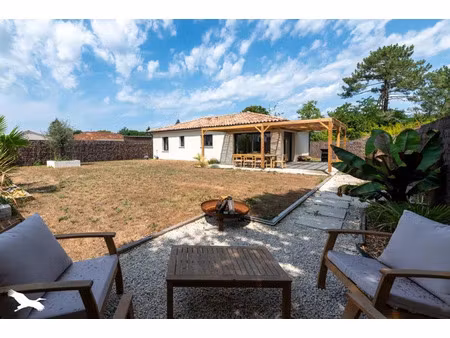 vente maison 5 pièces 85 m² lesparre-médoc (33340)