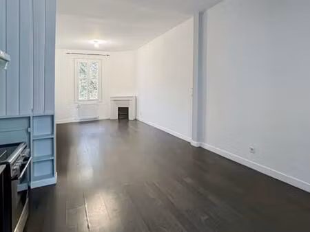 location appartement 3 pièces 66m² mont de marsan 40000