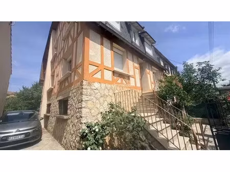 vente maison 7 pièces 184 m2 à millau
