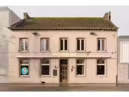 commercieel te koop in peer met 3 slaapkamers