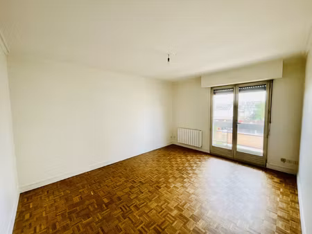 location appartement 2 pièces 56m² chatellerault 86100