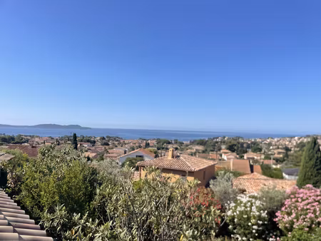 propriété vue mer carqueiranne