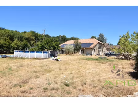 vente maison 6 pièces 200 m² à grassac (16380)  253 400 €
