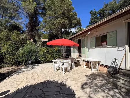 vente terrain 540 m2 à fréjus
