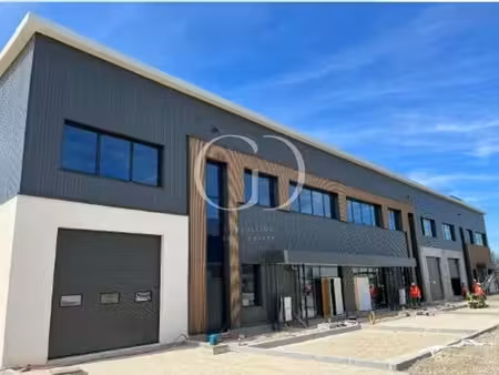 location local d’activités saint priest 69800 608m² à 4196m²