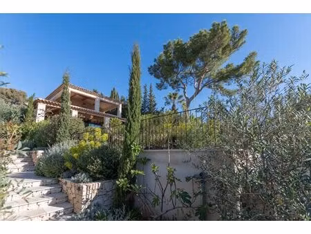 achat : maison (13260)