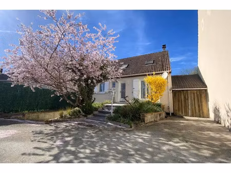 vente maison 5 pièces 87 m² à le mée-sur-seine (77350)  299 000 €