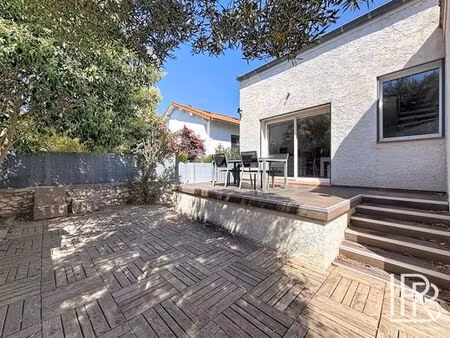 maison de luxe de 106 m2 en location marseille  provence-alpes-côte d'azur