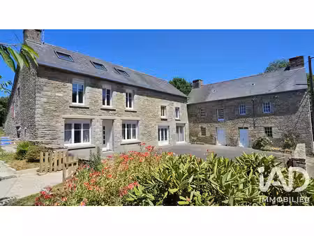 maison à plouguenast (22150)