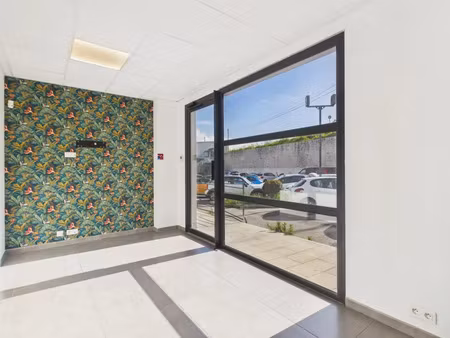 vente commerce 85 m² sarrola-carcopino (20167)