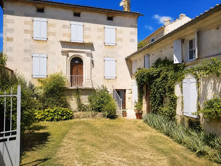 vente maison 10 pièces 210 m² à vindelle (16430)  350 000 €