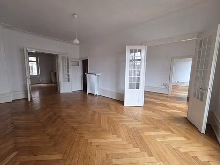 contades  spacieux appartement 7 pièces avec ascenseur