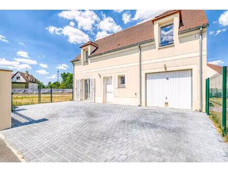 vente maison 4 pièces  88.00m²  la houssaye
