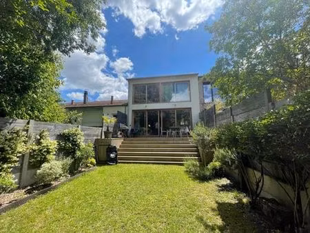 maison de prestige en location talence  france