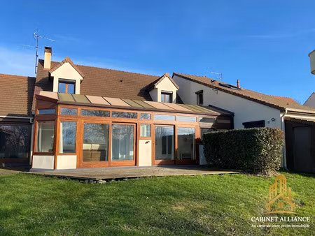 vente maison 7 pièces 176 m² à le châtelet-en-brie (77820)  364 900 €