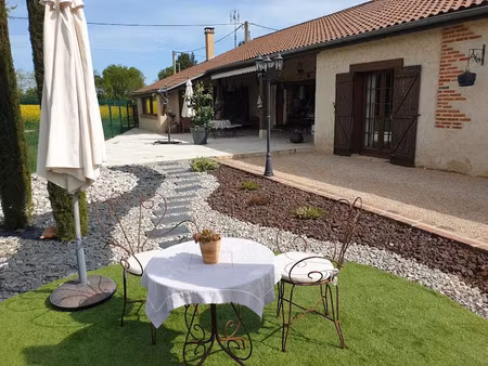 vente maison 6 pièces 199 m² à neuville-les-dames (01400)  393 300 €