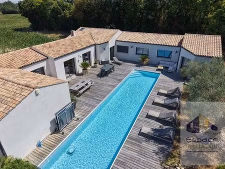 maison de luxe de 7 pièces en vente à aigrefeuille-d'aunis  france
