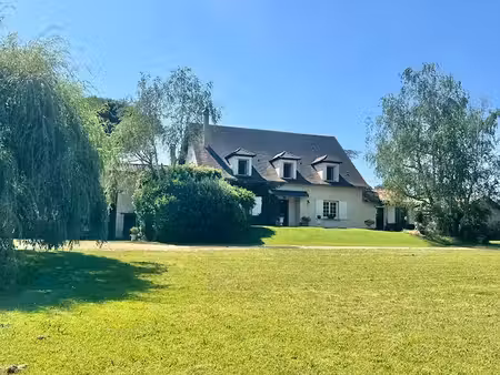 vente maison 8 pièces 260 m² à villefranche-de-lonchat (24610)  418 495 €