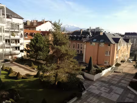 location appartement 4 pièces 80m2 grenoble 38000 - 1184 € - surface privée