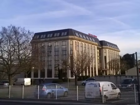 location bureaux 400 m²
