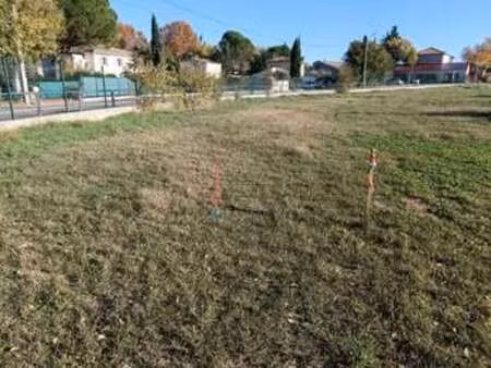 vente terrain à carpentras (84200) : à vendre / 600m² carpentras