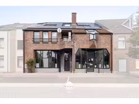 commercieel te koop in peer met 3 slaapkamers