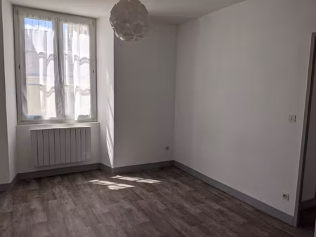 location appartement 3 pièces 48m² issoudun 36100