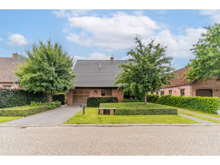 huis te koop in beerse met 3 slaapkamers