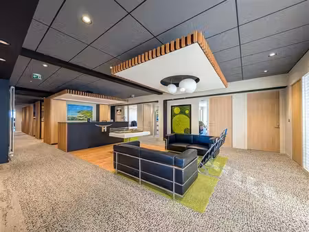 location bureaux dinan 22100 411m²