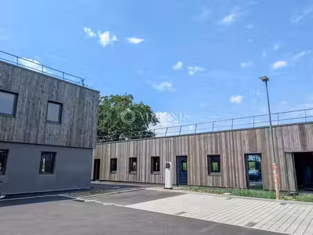 vente bureaux taden 22100 139m² à 1247m²