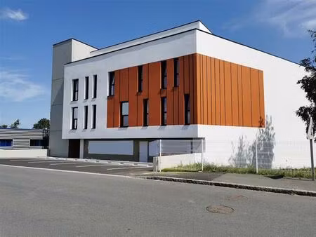 location bureaux 139 m² à 736 m²