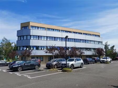 location bureaux 138 m²