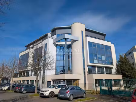 location bureaux saint-malo 35400 123m²