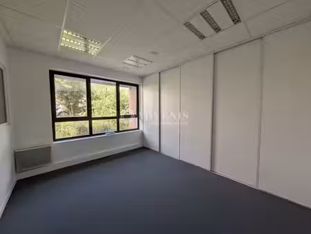 location bureaux saint-malo 35400 38m² à 82m²
