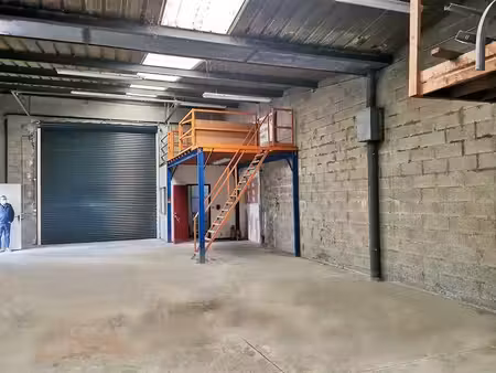 location local d’activités saint brieuc 22000 144m²