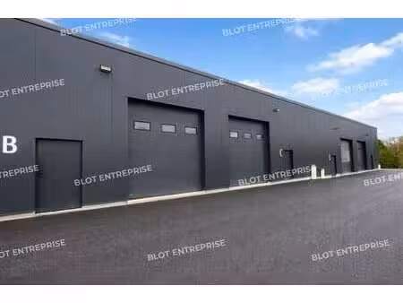 location entrepôt saint gilles 35590 80m² à 160m²