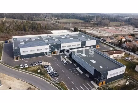 location local d’activités vedene 84270 268m²