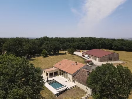 domaine d'exception de 2 5 hectares maison de prestige  gîte et dépendances la romieu...